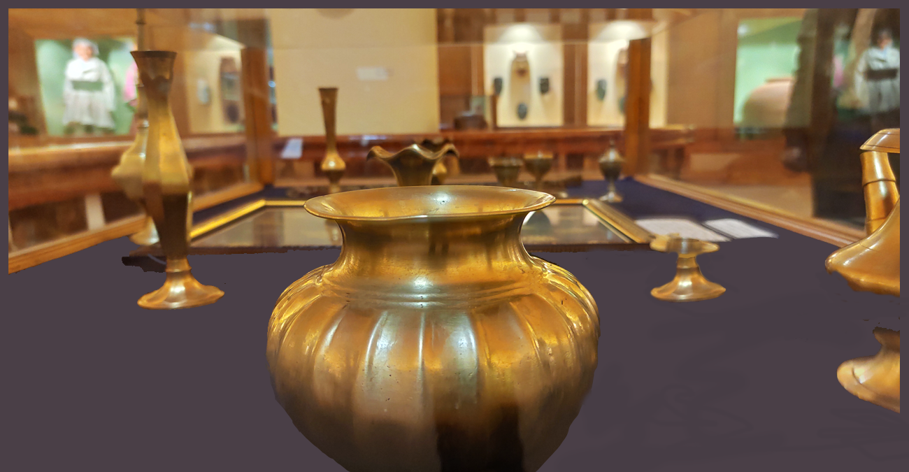 Antiques-and-Showcase-Collections-3